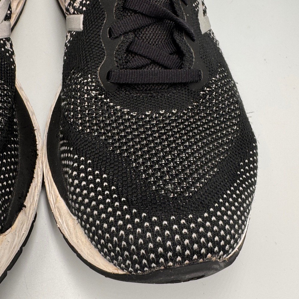 New Balance Fresh Foam 880 Black White Running Shoes W880K12 Womens 10.5 - Picture 3 of 16